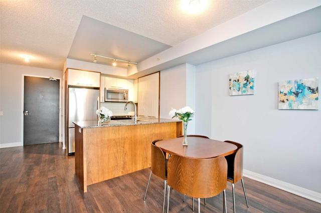 1003 - 5 Valhalla Inn Rd, Condo with 1 bedrooms, 1 bathrooms and 1 parking in Toronto ON | Image 7