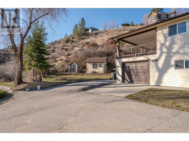 14415 Latimer Avenue, House detached with 5 bedrooms, 2 bathrooms and 1 parking in Summerland BC | Image 55