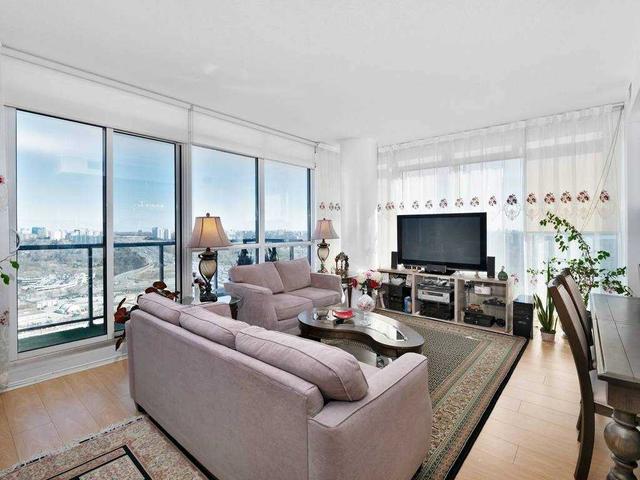 2908 - 121 Mcmahon Dr, Condo with 2 bedrooms, 2 bathrooms and 1 parking in Toronto ON | Image 7
