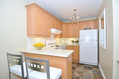 2810 - 40 Homewood Ave, Condo with 1 bedrooms, 1 bathrooms and 1 parking in Toronto ON | Image 8