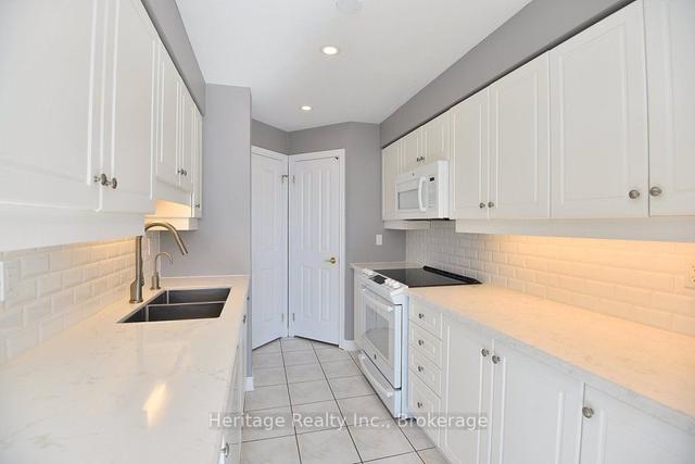 603 - 60 Old Mill Rd, Condo with 2 bedrooms, 2 bathrooms and 2 parking in Oakville ON | Image 7