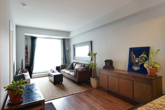 215 - 260 Sackville St, Condo with 1 bedrooms, 2 bathrooms and 1 parking in Toronto ON | Image 1