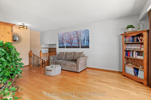 55 Brimley Crt, House detached with 3 bedrooms, 2 bathrooms and 6 parking in Belleville ON | Image 40