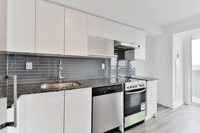 907 - 160 Flemington Rd, Condo with 2 bedrooms, 1 bathrooms and 1 parking in Toronto ON | Image 5