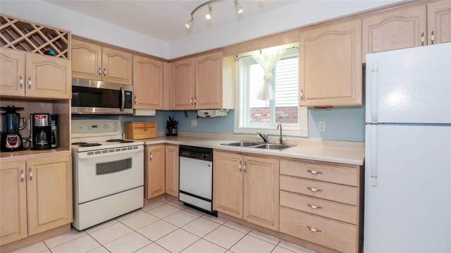 65 Misty St, House semidetached with 3 bedrooms, 2 bathrooms and 3 parking in Kitchener ON | Image 25