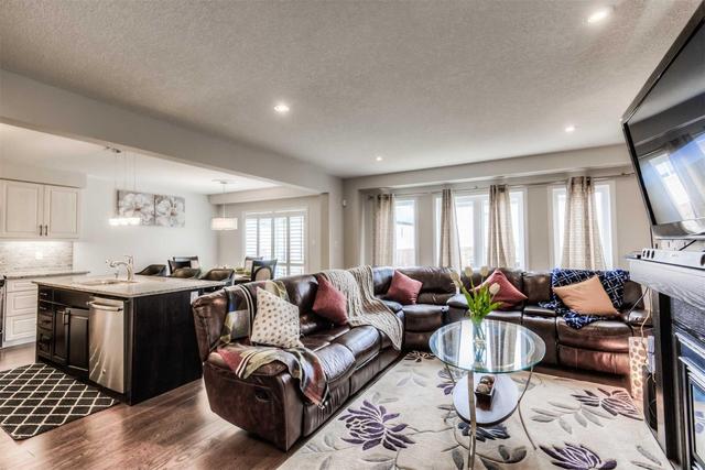 8 Yarington Dr, House detached with 4 bedrooms, 3 bathrooms and 4 parking in Brantford ON | Image 6