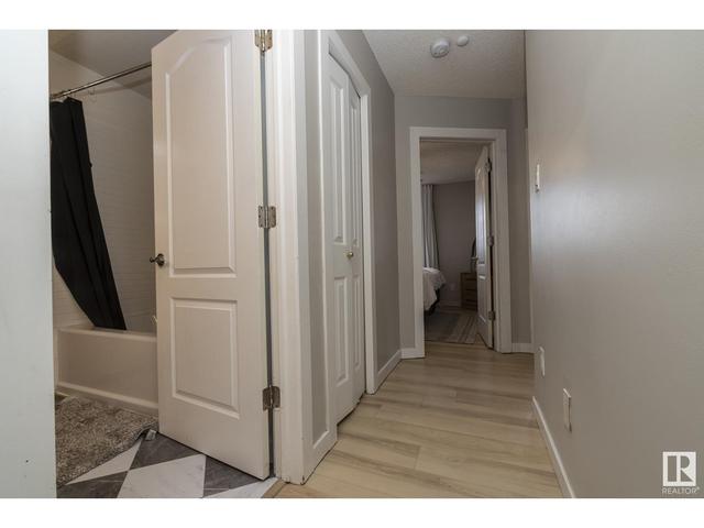 4012 53 St, House detached with 4 bedrooms, 2 bathrooms and null parking in Gibbons AB | Image 19