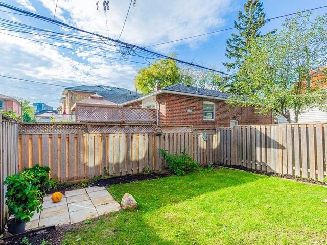 158 b Leyton Ave, House detached with 4 bedrooms, 5 bathrooms and 3 parking in Toronto ON | Image 25