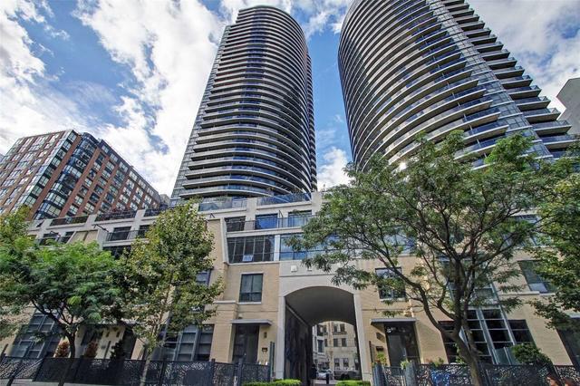 1004 - 21 Carlton St, Condo with 1 bedrooms, 1 bathrooms and 0 parking in Toronto ON | Image 1