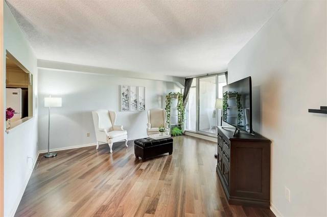 1205 - 7811 Yonge St, Condo with 2 bedrooms, 2 bathrooms and 1 parking in Markham ON | Image 4