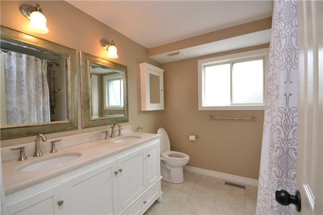 1176 Falgarwood Dr, House detached with 3 bedrooms, 2 bathrooms and 3 parking in Oakville ON | Image 19