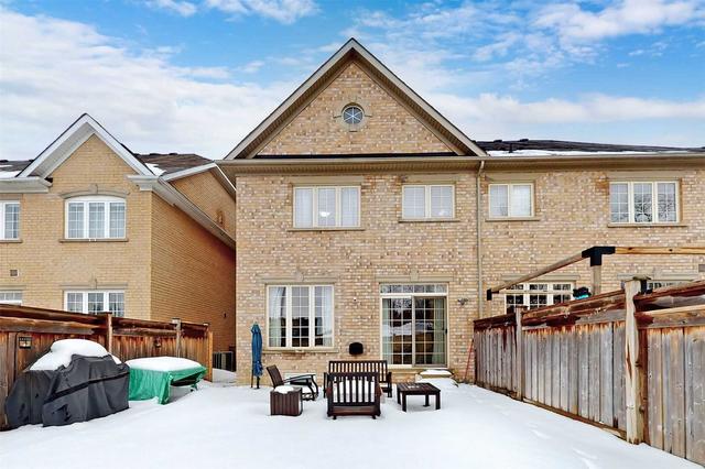 58 Millhouse Crt, House attached with 4 bedrooms, 4 bathrooms and 4 parking in Vaughan ON | Image 27
