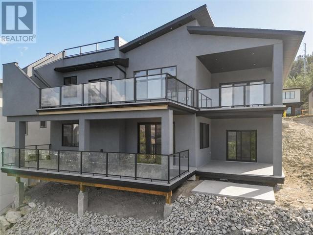 2799 Hawthorn Drive, House detached with 3 bedrooms, 3 bathrooms and 4 parking in Penticton BC | Image 5
