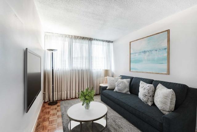 2510 - 1333 Bloor St, Condo with 3 bedrooms, 2 bathrooms and 1 parking in Mississauga ON | Image 22