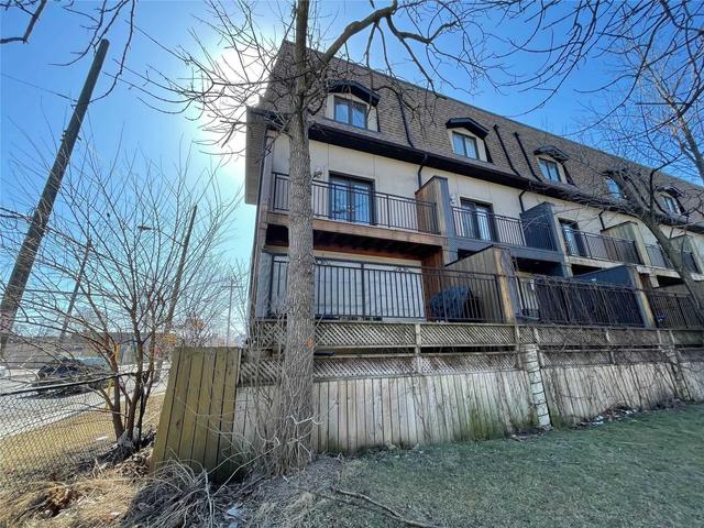 3706 Bathurst St, House attached with 4 bedrooms, 3 bathrooms and 1 parking in Toronto ON | Image 22