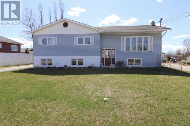 45 Fifth Avenue Extension, House detached with 5 bedrooms, 2 bathrooms and null parking in Deer Lake NL | Card Image
