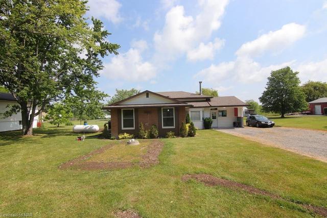 4741 Haldimand Rd 20 Road, House detached with 3 bedrooms, 1 bathrooms and 11 parking in Haldimand County ON | Image 2