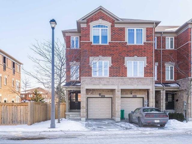 1 - 2600 Glengarry Rd, Townhouse with 3 bedrooms, 3 bathrooms and 2 parking in Mississauga ON | Image 1