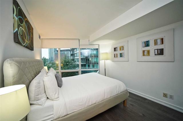 608 - 361 Front St W, Condo with 2 bedrooms, 2 bathrooms and 1 parking in Toronto ON | Image 6