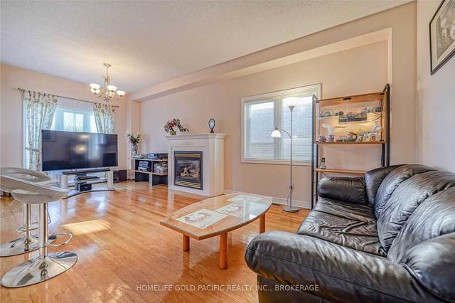 81 Eastpine Dr, House detached with 3 bedrooms, 3 bathrooms and 6 parking in Markham ON | Image 16