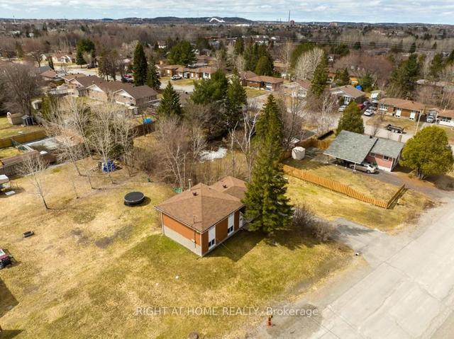 2141 Robin St, House detached with 3 bedrooms, 2 bathrooms and 6 parking in Greater Sudbury ON | Image 24