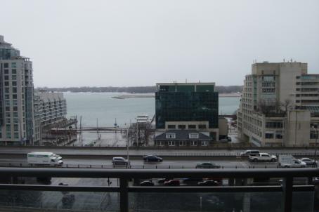 1010 - 11 Brunel Crt, Condo with 2 bedrooms, 2 bathrooms and 1 parking in Toronto ON | Image 9