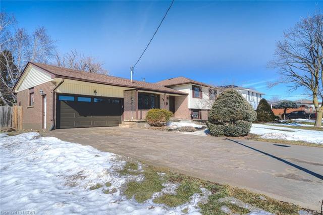 73 Lois Avenue, House detached with 3 bedrooms, 2 bathrooms and 8 parking in Central Elgin ON | Image 3