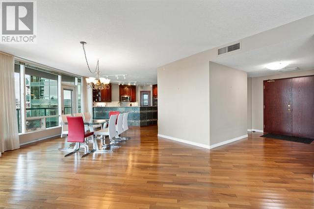 505, - 837 2 Avenue Sw, Condo with 2 bedrooms, 2 bathrooms and 2 parking in Calgary AB | Image 4
