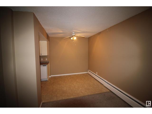 207 - 2908 116a Av Nw, House attached with 3 bedrooms, 1 bathrooms and null parking in Edmonton AB | Image 2