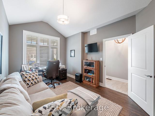 31 Stoneridge Cres, House attached with 4 bedrooms, 3 bathrooms and 6 parking in Niagara on the Lake ON | Image 28