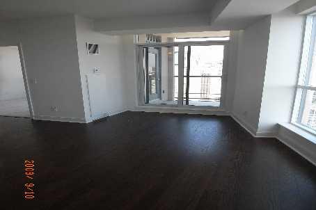 2809 - 1 Scott St, Condo with 2 bedrooms, 1 bathrooms and null parking in Toronto ON | Image 4