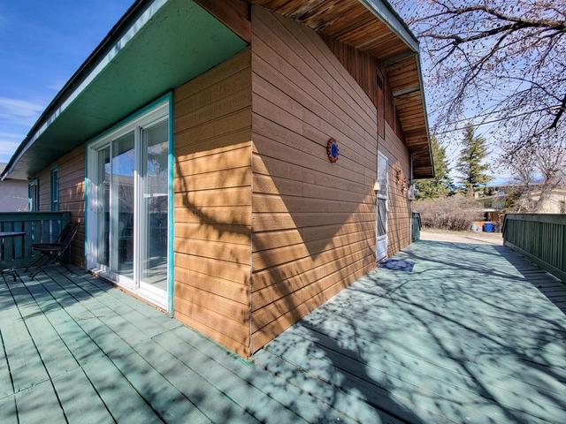 809 14th Street, House detached with 2 bedrooms, 2 bathrooms and null parking in Invermere BC | Image 17