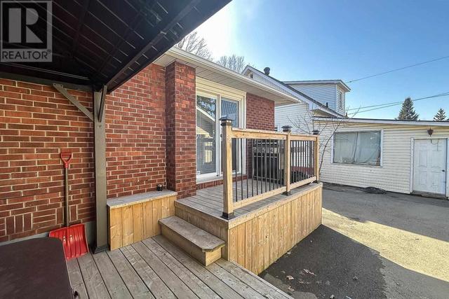 512 Douglas St, House detached with 2 bedrooms, 2 bathrooms and null parking in Sault Ste. Marie ON | Image 42