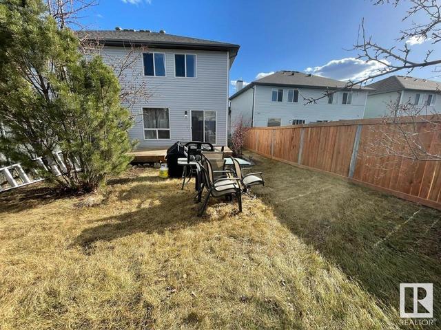 20024 53a Av Nw, House semidetached with 3 bedrooms, 1 bathrooms and null parking in Edmonton AB | Image 16