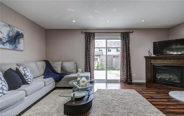 73 Washburn Drive, House attached with 4 bedrooms, 2 bathrooms and 2 parking in Guelph ON | Image 14
