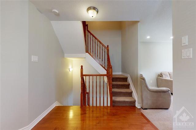 628 Glastonbury Walk, Townhouse with 4 bedrooms, 3 bathrooms and 3 parking in Ottawa ON | Image 13
