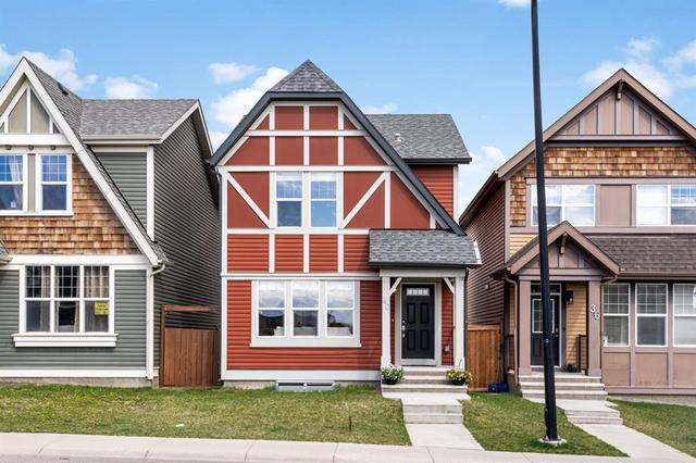 40 Evansborough Way Nw, House detached with 3 bedrooms, 2 bathrooms and 2 parking in Calgary AB | Card Image