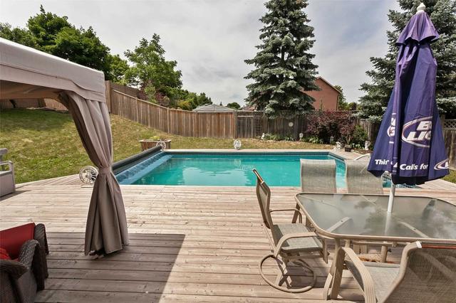 14 Strangway Crt, House detached with 4 bedrooms, 4 bathrooms and 10 parking in Brampton ON | Image 21