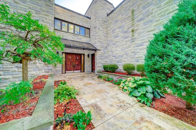 55 Macamo Crt, House detached with 5 bedrooms, 7 bathrooms and 12 parking in Vaughan ON | Image 37