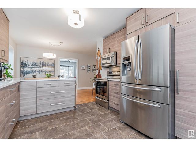 9723 148 St Nw, House detached with 5 bedrooms, 2 bathrooms and 6 parking in Edmonton AB | Image 21