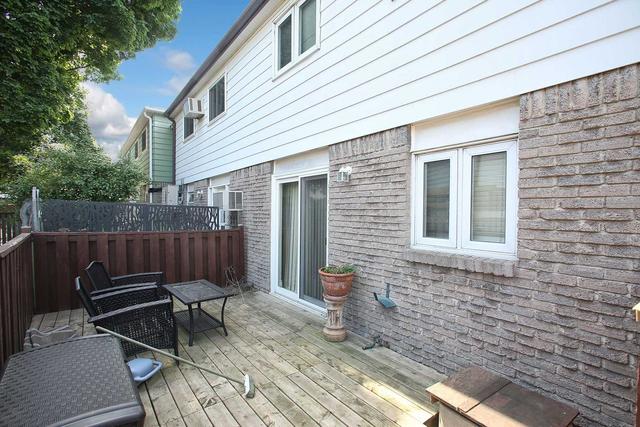10 Antibes Dr, Townhouse with 3 bedrooms, 2 bathrooms and 2 parking in Toronto ON | Image 14