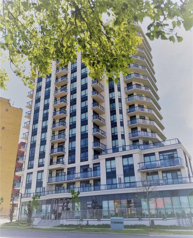 1102 - 840 Queens Plate Dr, Condo with 1 bedrooms, 2 bathrooms and 1 parking in Toronto ON | Image 1