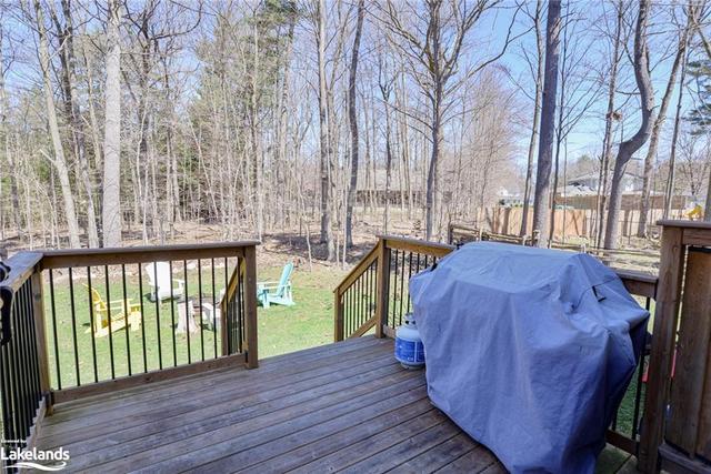 320 Pine Street, House detached with 3 bedrooms, 2 bathrooms and 6 parking in Gravenhurst ON | Image 6
