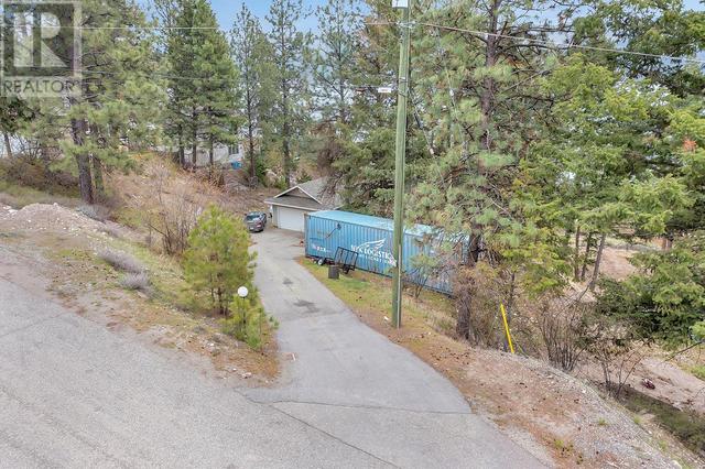 10291 Columbia Way, House detached with 3 bedrooms, 3 bathrooms and 7 parking in Central Okanagan West BC | Image 14