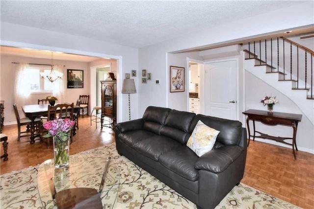 104 Nightstar Dr, House detached with 3 bedrooms, 2 bathrooms and 1 parking in Richmond Hill ON | Image 5