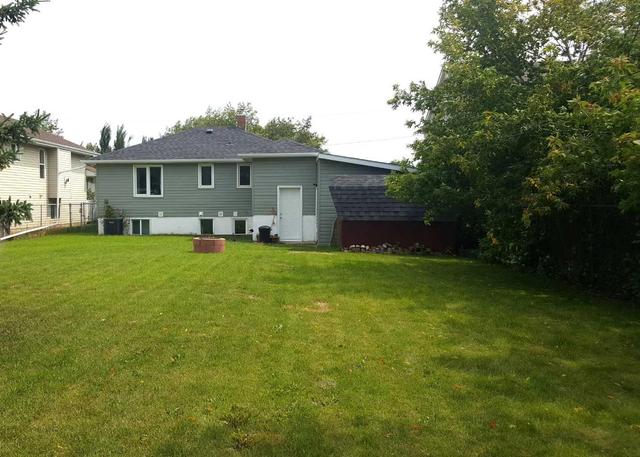 5556 44 Avenue, House detached with 4 bedrooms, 2 bathrooms and 1 parking in Red Deer AB | Image 22
