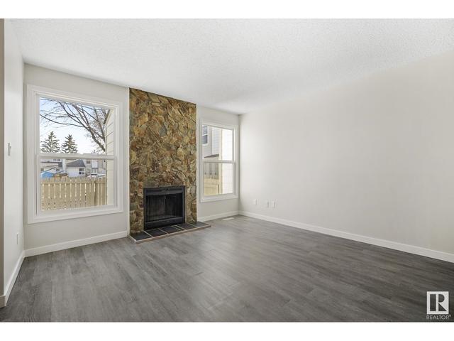 1168 Knottwood Rd E Nw, House attached with 3 bedrooms, 1 bathrooms and 1 parking in Edmonton AB | Image 5