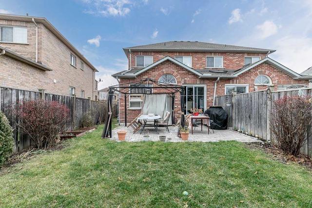 136 Blue Willow Dr, House semidetached with 3 bedrooms, 4 bathrooms and 3 parking in Vaughan ON | Image 26