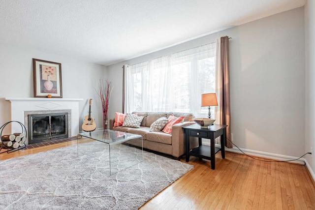 892 Johnathan Dr, House detached with 2 bedrooms, 2 bathrooms and 4 parking in Mississauga ON | Image 13