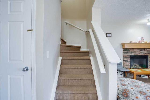 326 Saddlebrook Way Ne, House detached with 4 bedrooms, 3 bathrooms and 2 parking in Calgary AB | Image 15